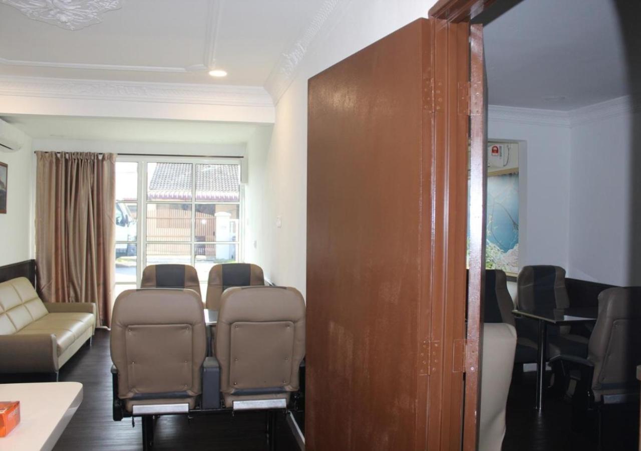 Rv @ U Garden Stay Skudai Kültér fotó